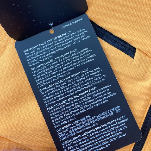 North face jacket in marigold - Picture 10 of 10